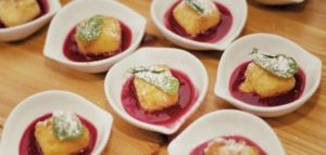 Crema fritta mit Fruchtsauce