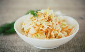 Coleslaw (amerikanischer Krautsalat)