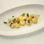 gnocchi mit salbeibutter 150x150 - Kartoffel Steinpilz Strudel auf Wirsinggemüse