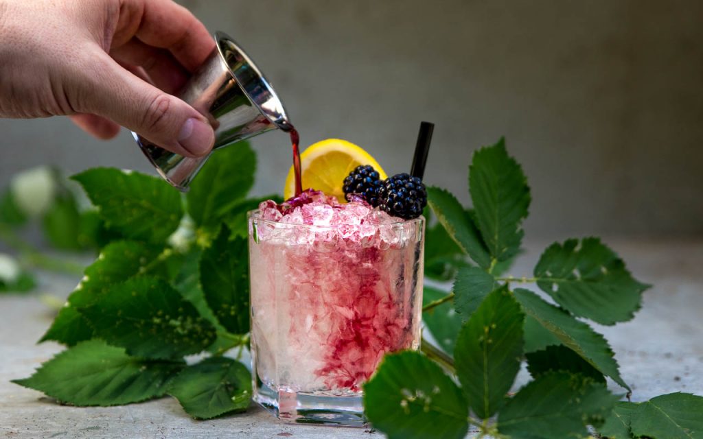 Bramble Gin Cocktail – Anti-Aging dank Brombeere